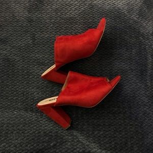 Red Mule w/ Heel (Peep Toe)